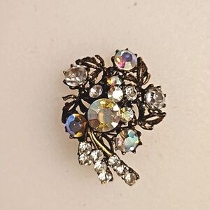 Vintage antique gold tone brooch clear and AB rhinestones prong set unsigned